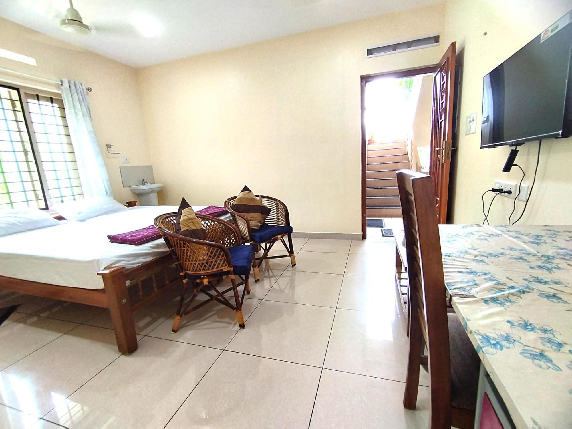 Greenview Kovalam Homestay *